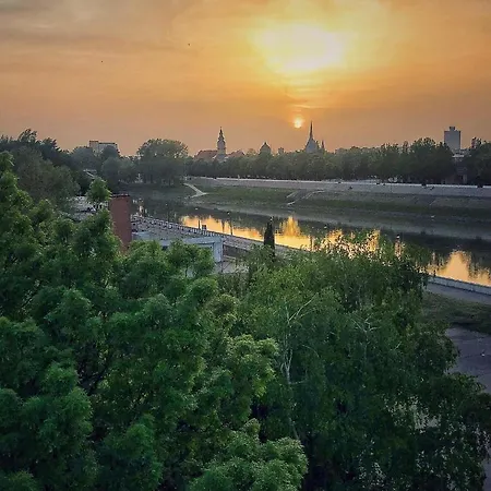 Moment * Szolnok