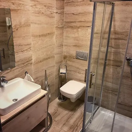 Aparthotel Moment *