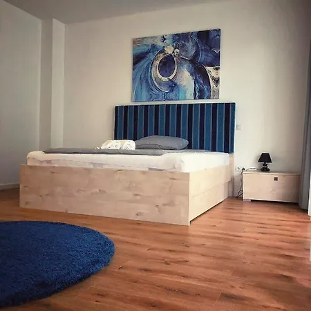 Moment Aparthotel 4*